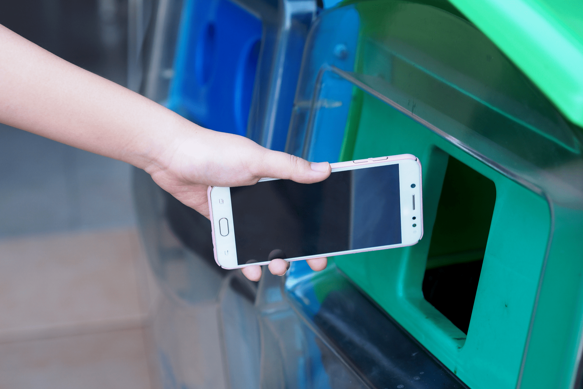 How to Prepare Your Smartphone for Electronics Recycling in Dallas TX